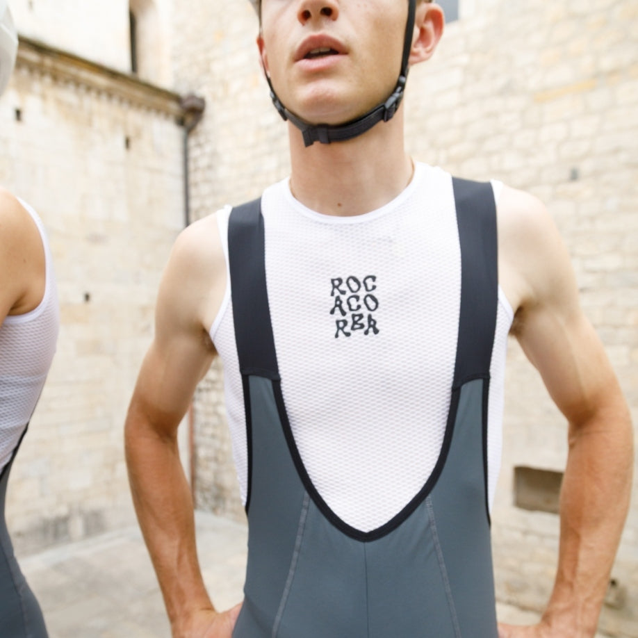 Groovy Baselayer White